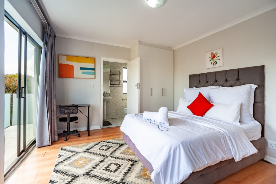 8 Bedroom Property for Sale in Milnerton Ridge Western Cape
